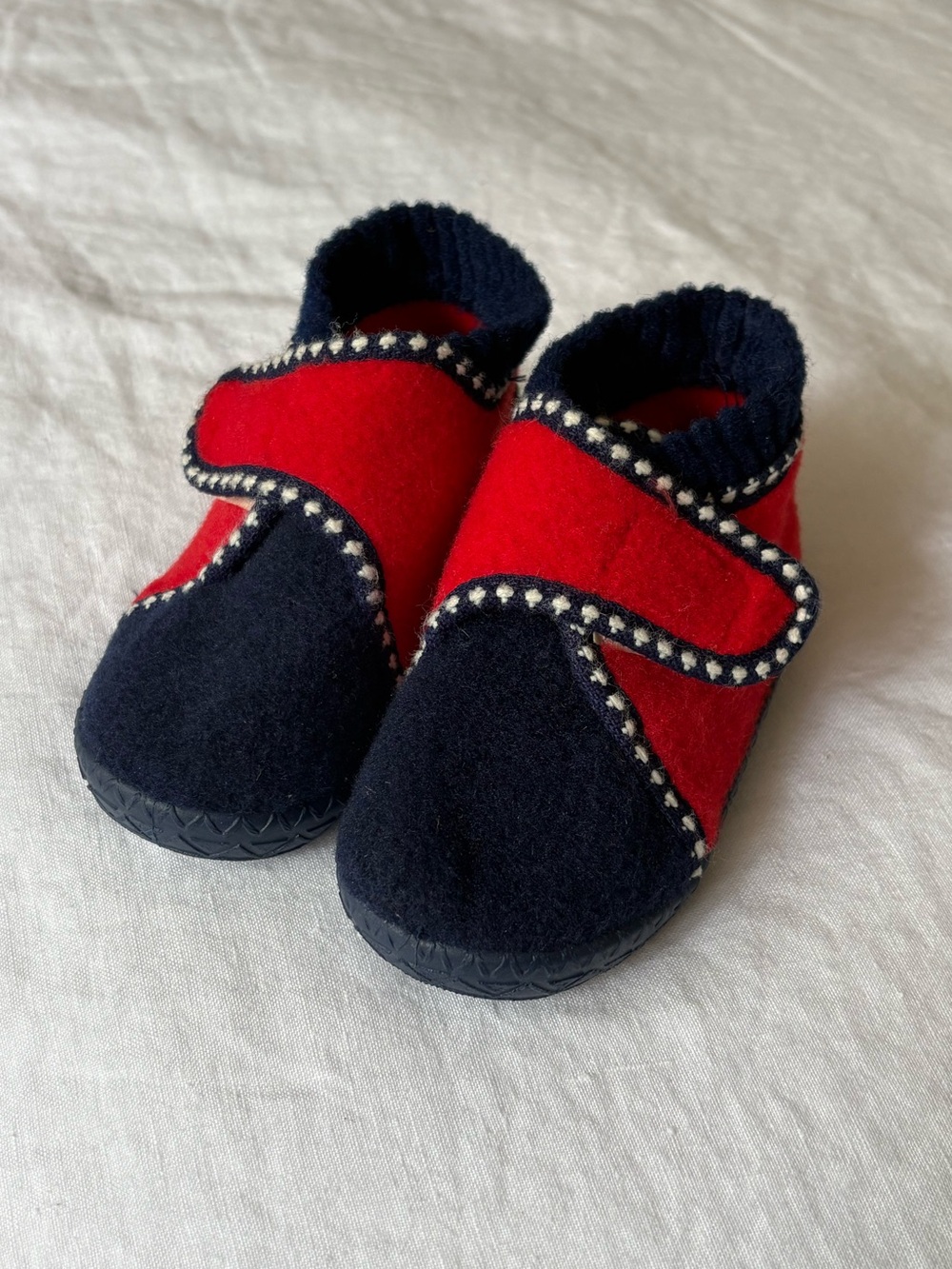 Toddler shoes, first walker, size 6-6.5T, red and blue